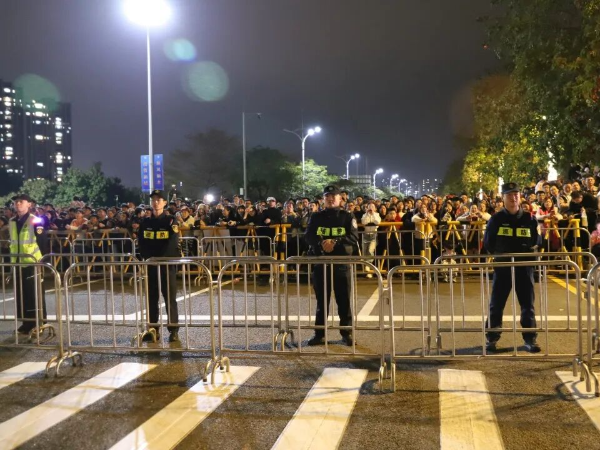 ��β����